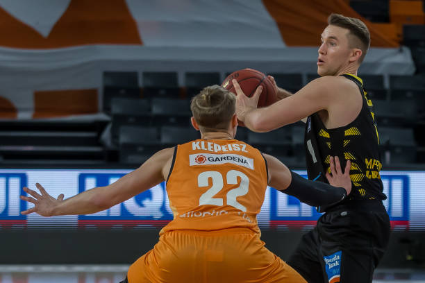 重拉力下 重拉力下