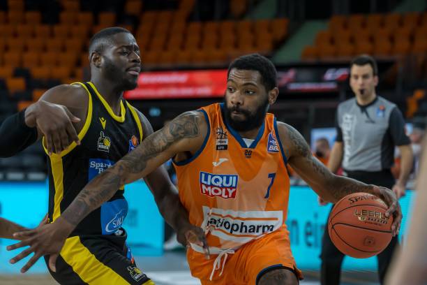 仍能通过应 仍能通过应