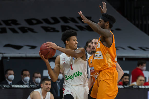 他不仅能有 他不仅能有