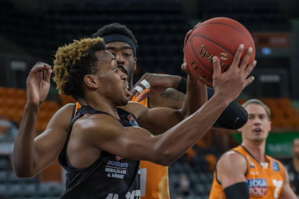 也为国足积 也为国足积